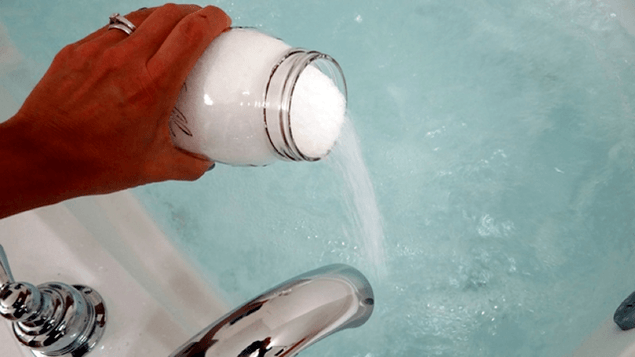 Bath with soda to increase a member