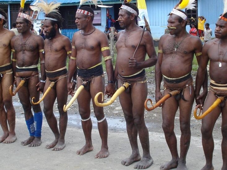 Papous with widen members